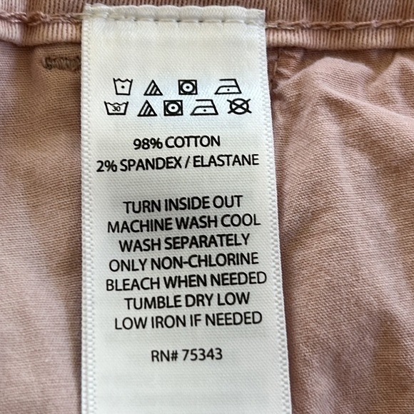 Anthropologie’s C&C California Pale Pink Chico Shorts w Grosgrain Side Trim - Picture 7 of 8